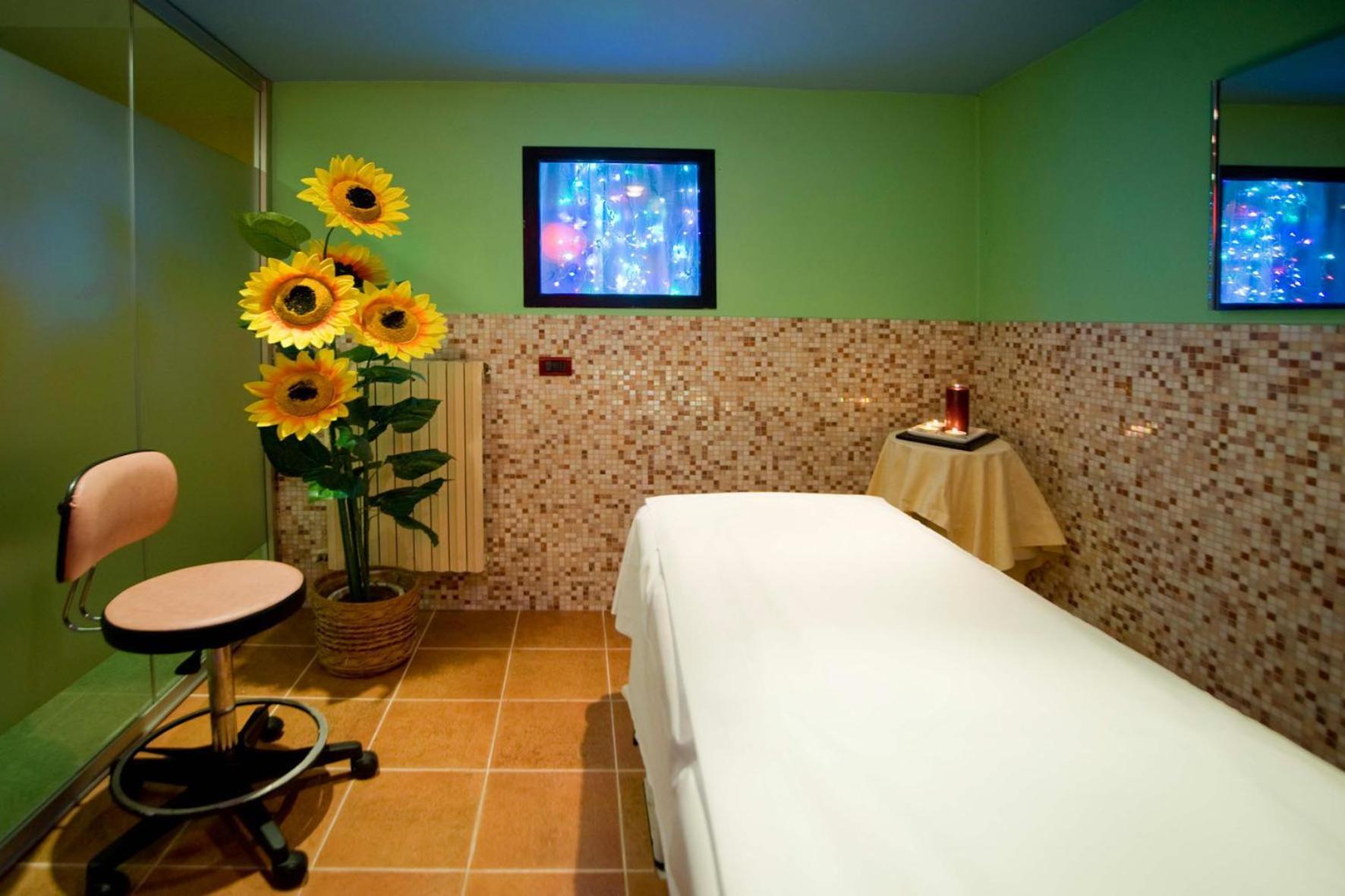Hotel Ferrari Salsomaggiore Terme Exterior photo