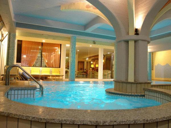 Hotel Ferrari Salsomaggiore Terme Exterior photo